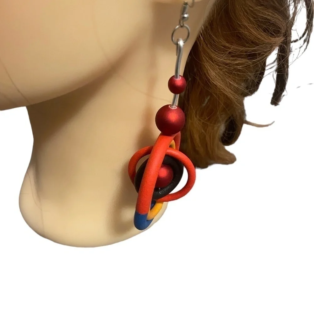NWOT‎ Drop Rubber Earrings